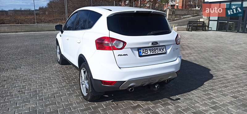 Внедорожник / Кроссовер Ford Kuga 2010 в Могилев-Подольске
