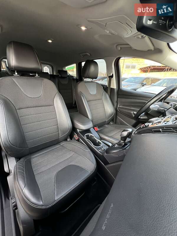 Внедорожник / Кроссовер Ford Kuga 2014 в Чернигове