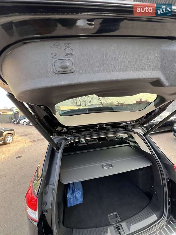 Внедорожник / Кроссовер Ford Kuga 2014 в Чернигове