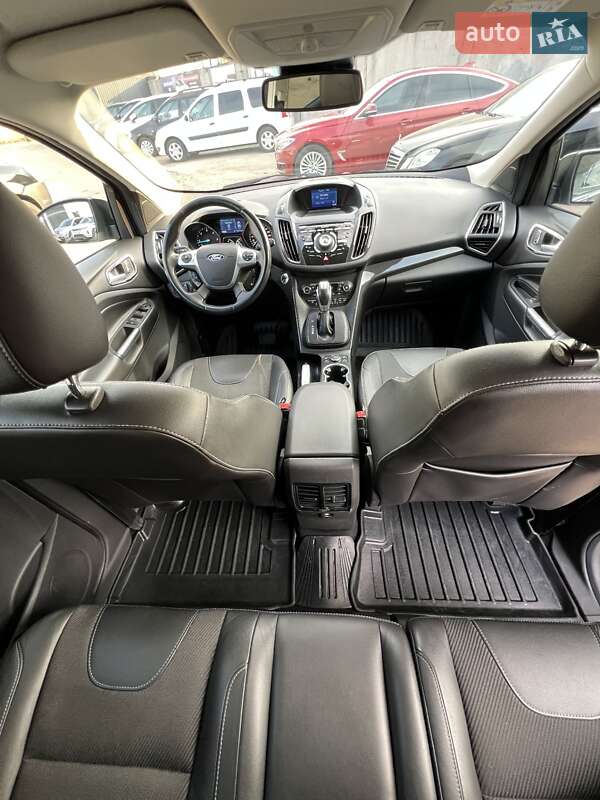 Внедорожник / Кроссовер Ford Kuga 2014 в Чернигове