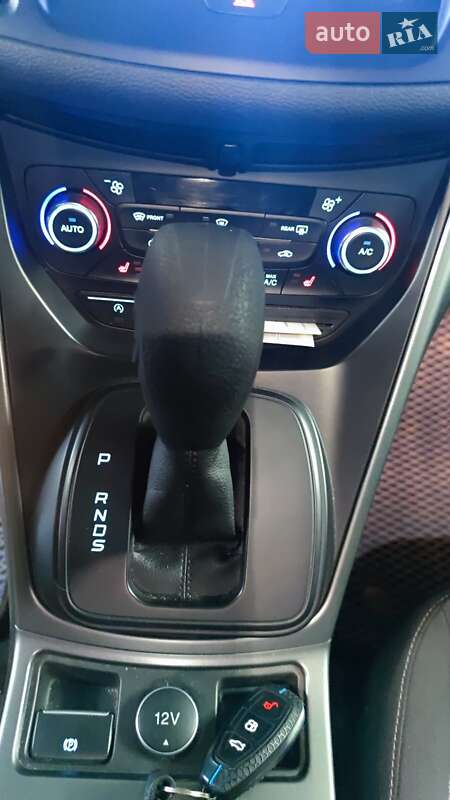 Внедорожник / Кроссовер Ford Kuga 2017 в Смеле