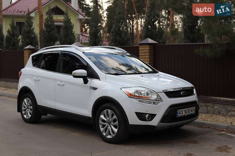 Внедорожник / Кроссовер Ford Kuga 2012 в Полтаве