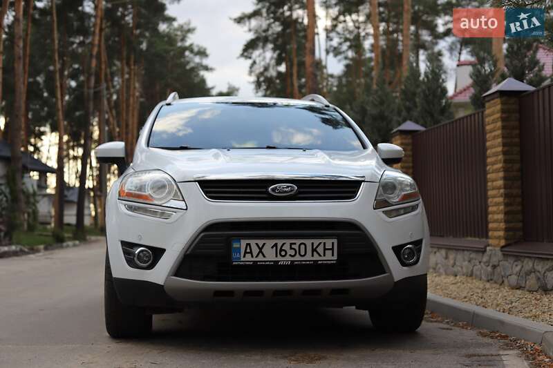 Внедорожник / Кроссовер Ford Kuga 2012 в Полтаве