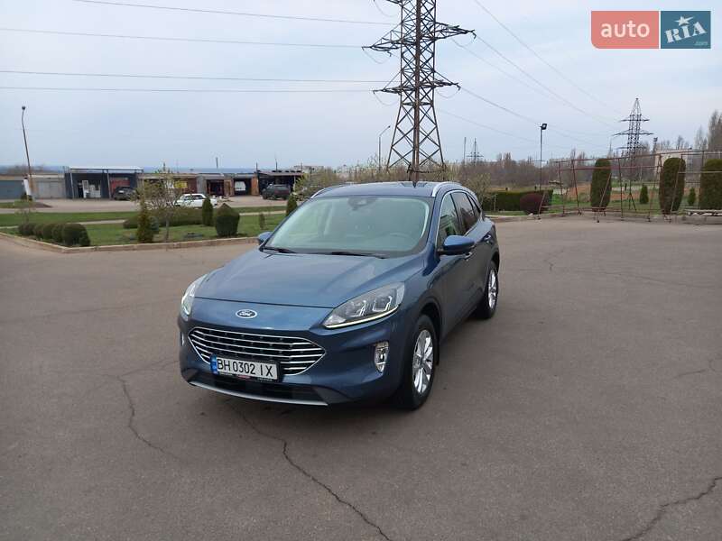 Позашляховик / Кросовер Ford Kuga 2021 в Южноукраїнську