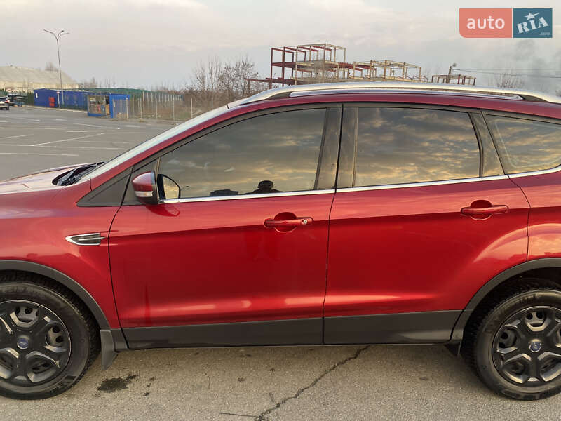 Позашляховик / Кросовер Ford Kuga 2019 в Києві