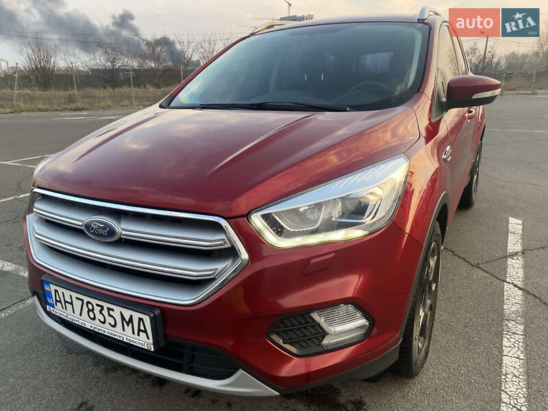 Позашляховик / Кросовер Ford Kuga 2019 в Києві