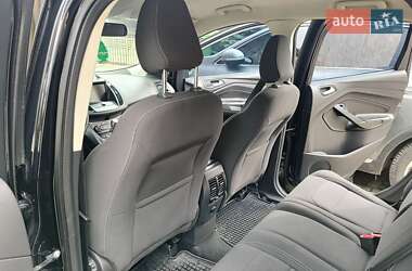 Внедорожник / Кроссовер Ford Kuga 2019 в 