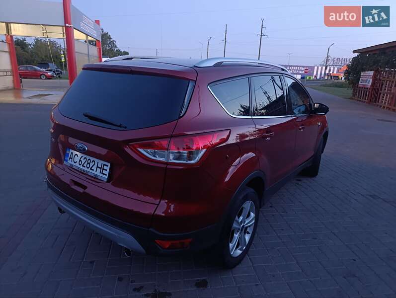 Внедорожник / Кроссовер Ford Kuga 2015 в Нововолынске фото 4 Внедорожник / Кроссовер Ford Kuga 2015 в Нововолынске