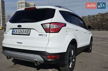 Позашляховик / Кросовер Ford Kuga 2018 в Києві