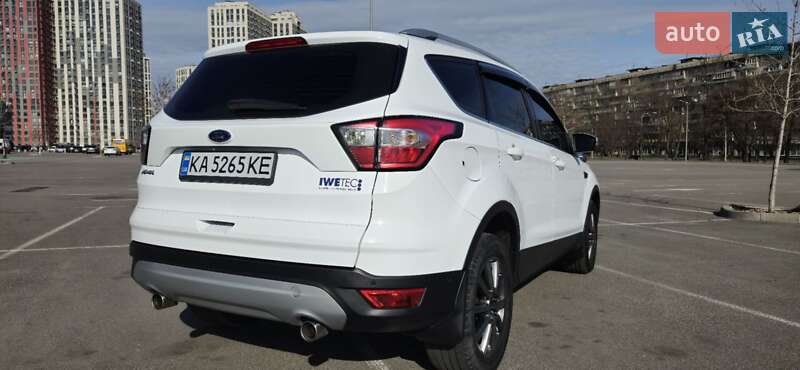 Внедорожник / Кроссовер Ford Kuga 2018 в Киеве
