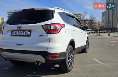 Позашляховик / Кросовер Ford Kuga 2018 в Києві