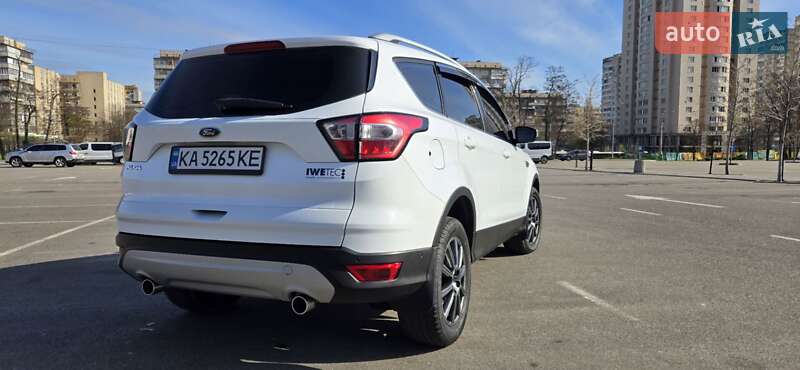 Внедорожник / Кроссовер Ford Kuga 2018 в Киеве