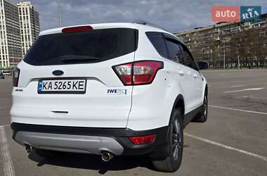 Позашляховик / Кросовер Ford Kuga 2018 в Києві