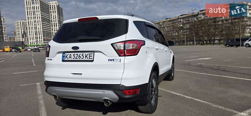 Внедорожник / Кроссовер Ford Kuga 2018 в Киеве