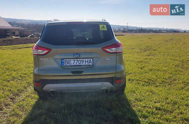 Внедорожник / Кроссовер Ford Kuga 2015 в 