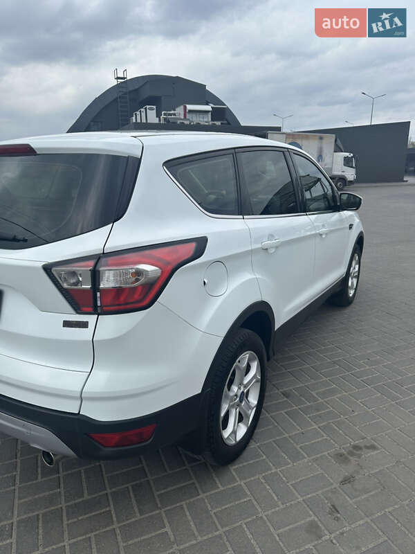 Внедорожник / Кроссовер Ford Kuga 2018 в Днепре