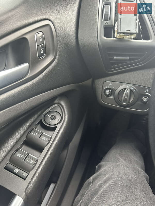 Внедорожник / Кроссовер Ford Kuga 2018 в Днепре