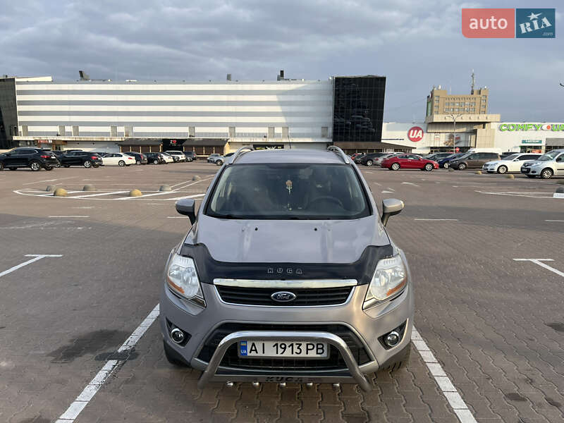 Внедорожник / Кроссовер Ford Kuga 2012 в 