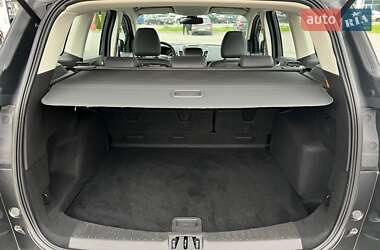 Внедорожник / Кроссовер Ford Kuga 2019 в 