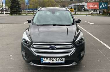 Внедорожник / Кроссовер Ford Kuga 2019 в 