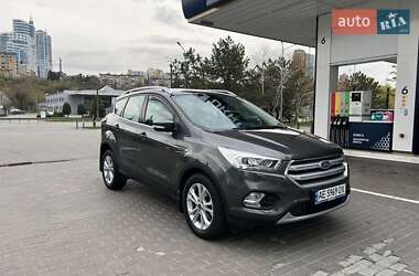 Внедорожник / Кроссовер Ford Kuga 2019 в 