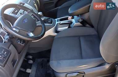 Внедорожник / Кроссовер Ford Kuga 2011 в 