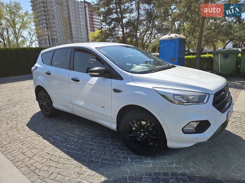 Ford Kuga 2017