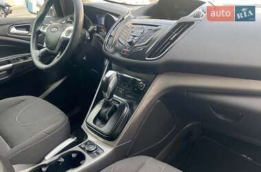 Внедорожник / Кроссовер Ford Kuga 2013 в 