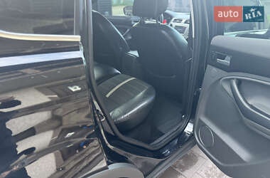 Внедорожник / Кроссовер Ford Kuga 2009 в 