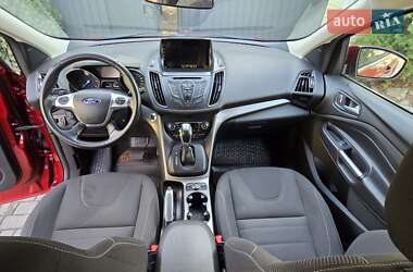 Внедорожник / Кроссовер Ford Kuga 2016 в 