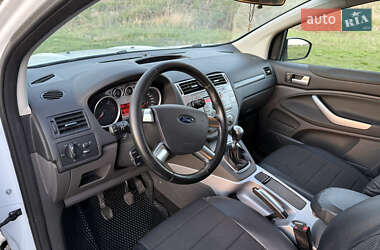 Внедорожник / Кроссовер Ford Kuga 2012 в 