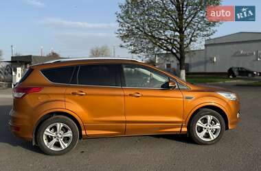 Внедорожник / Кроссовер Ford Kuga 2014 в 