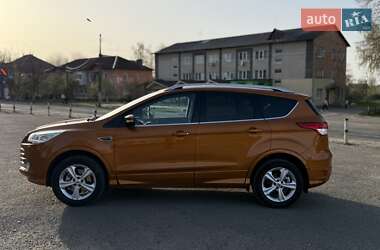 Внедорожник / Кроссовер Ford Kuga 2014 в 