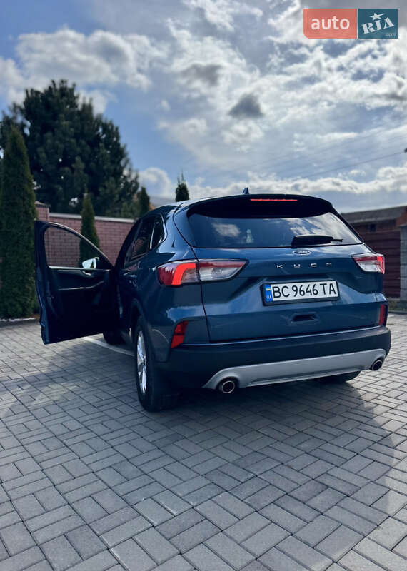 Позашляховик / Кросовер Ford Kuga 2020 в Самборі
