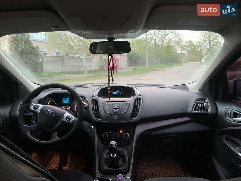 Внедорожник / Кроссовер Ford Kuga 2015 в Днепре