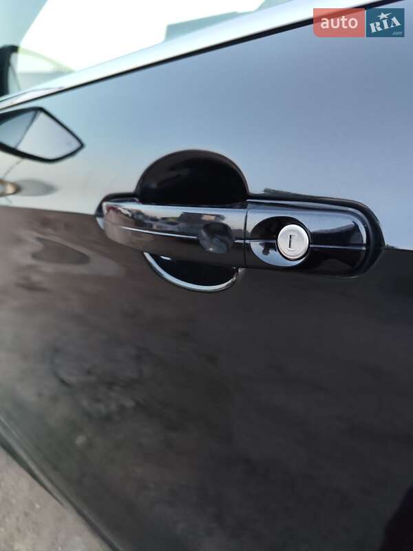 Внедорожник / Кроссовер Ford Kuga 2014 в Чернигове