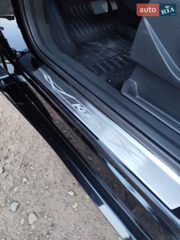 Внедорожник / Кроссовер Ford Kuga 2014 в Чернигове