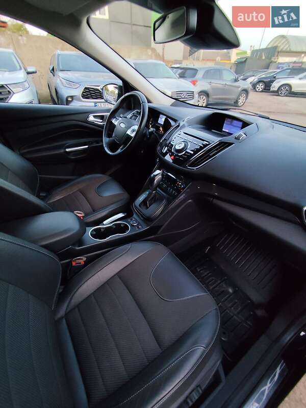 Внедорожник / Кроссовер Ford Kuga 2014 в Чернигове
