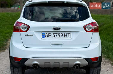 Внедорожник / Кроссовер Ford Kuga 2011 в 