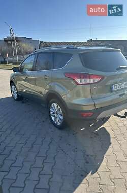 Внедорожник / Кроссовер Ford Kuga 2013 в 