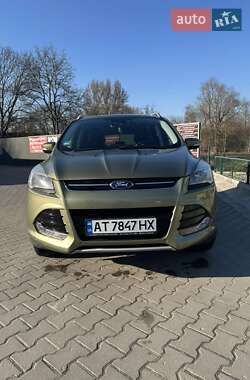 Внедорожник / Кроссовер Ford Kuga 2013 в 