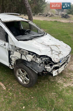 Позашляховик / Кросовер Ford Kuga 2012 в 