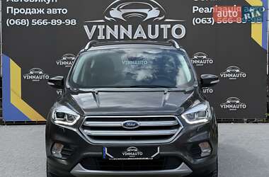 Внедорожник / Кроссовер Ford Kuga 2019 в 