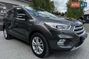 Внедорожник / Кроссовер Ford Kuga 2019 в 