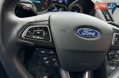 Внедорожник / Кроссовер Ford Kuga 2019 в 