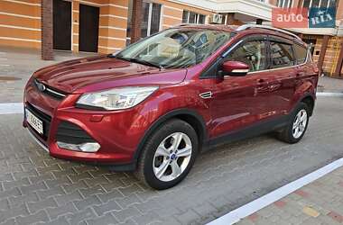 Позашляховик / Кросовер Ford Kuga 2015 в 