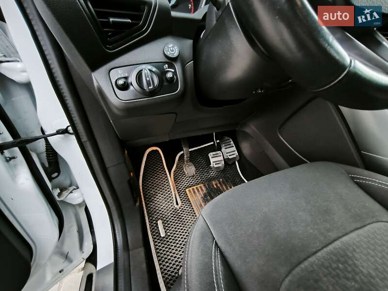 Позашляховик / Кросовер Ford Kuga 2018 в Здолбуніві