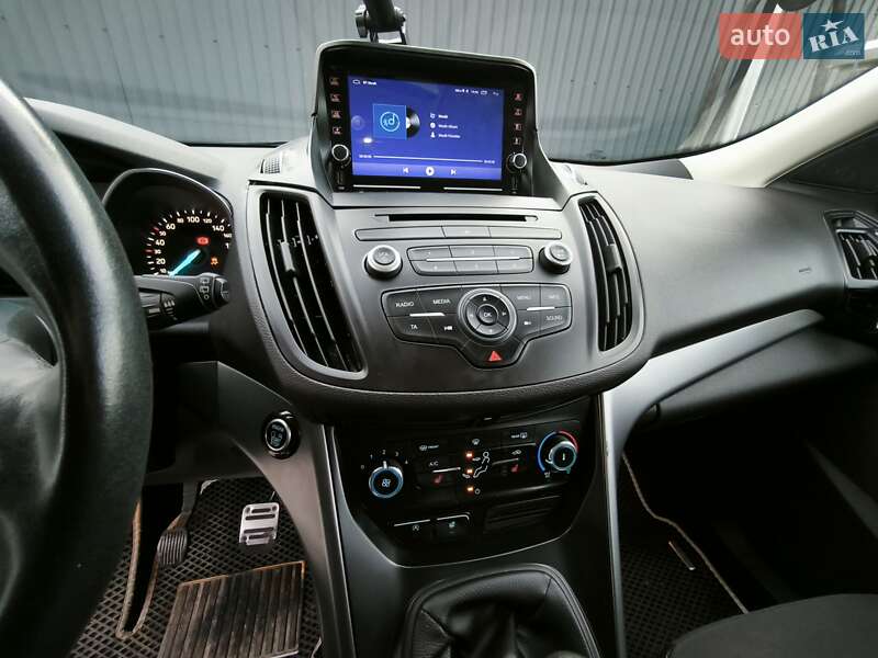 Позашляховик / Кросовер Ford Kuga 2018 в Здолбуніві