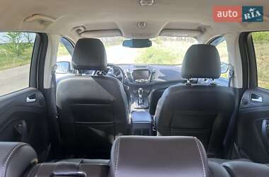 Внедорожник / Кроссовер Ford Kuga 2015 в 