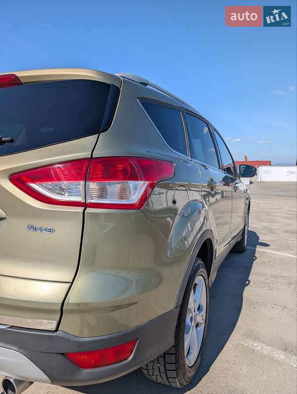 Внедорожник / Кроссовер Ford Kuga 2014 в Мукачево